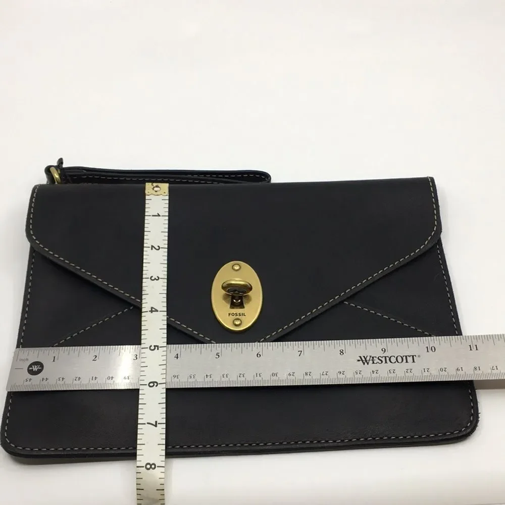 NWT Fossil Austin Clutch Black Leather Brass Hardware Removeavke Wristlet Strap